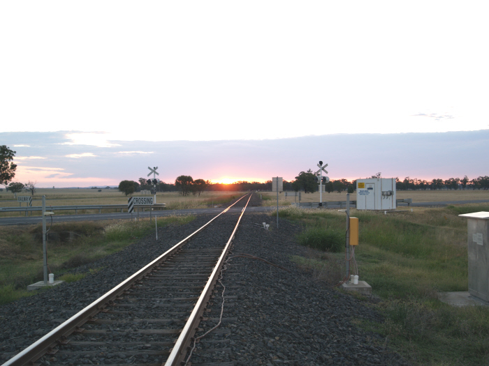 The type F level crossing for the Kamilaroi Highway looking towards Spring Ridge.