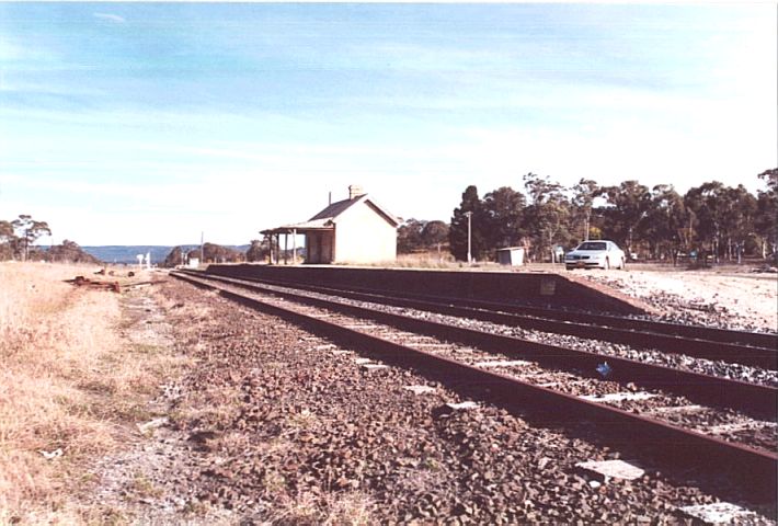 
Another view of the unrestored and forlorn station, looking south in the
direction of Wallerawang.
