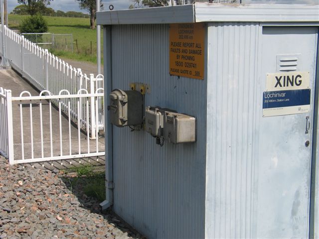 
A close-up of the shed containing the equipment controlling the adjacent
level crossing.
