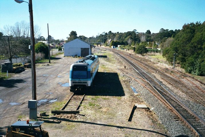 
A single Endeavour coach sits in the goods siding, presumably as a result
of some mechanical problem.
