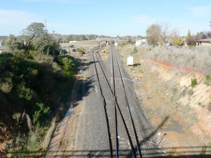 The view looking east from the West Fork junction. The line on the left leads to Orange and the Main West. On the right, the line leads to Sydney.