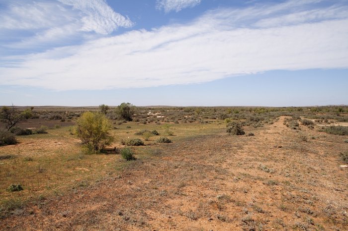 The old line bed is the raised section in the right foreground. This is the view looking back down towards Broken Hill.