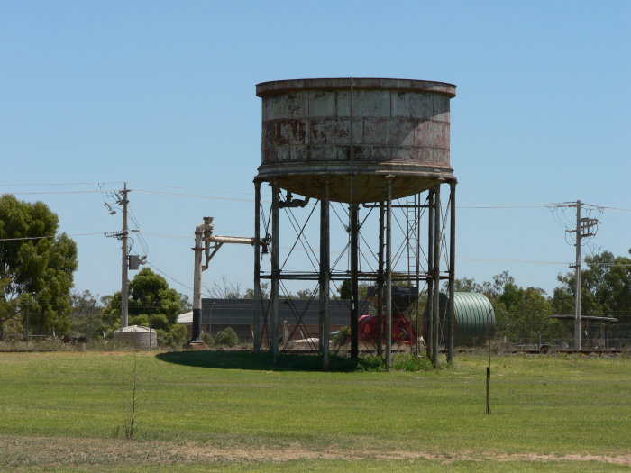 A closer view of the water tank and column.