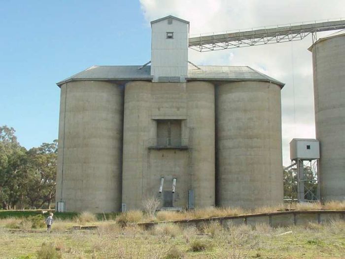 
The original Grain Corp silos, before extension.
