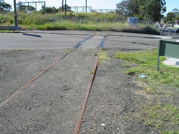 
The remains of the Belmont line not far from the one-time junction
with the Main North.  The tracks are visible as they cross Park Ave.
