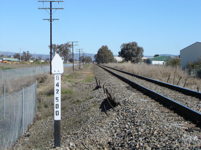 The view looking south in the vicinity of the one-time station serving the Albury Racecourse.