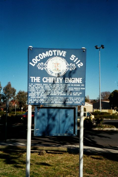 
A sign describing the restored locomotive 5112.  The loco was actually
removed from the location quite a while ago.
