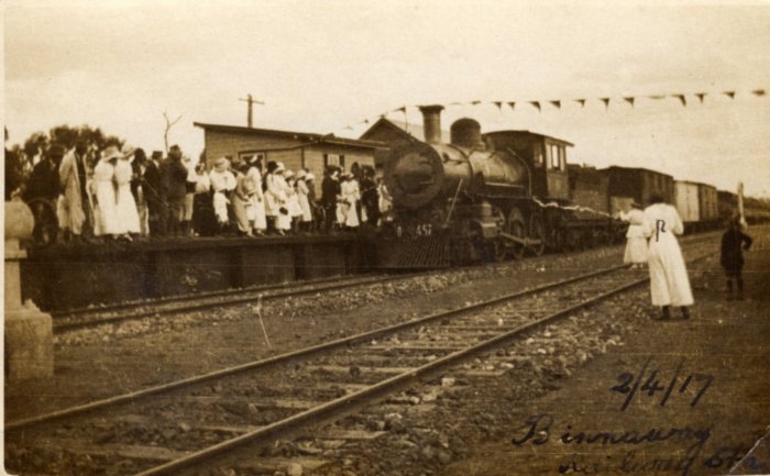 A photograph from the opening of the station in 1917. 