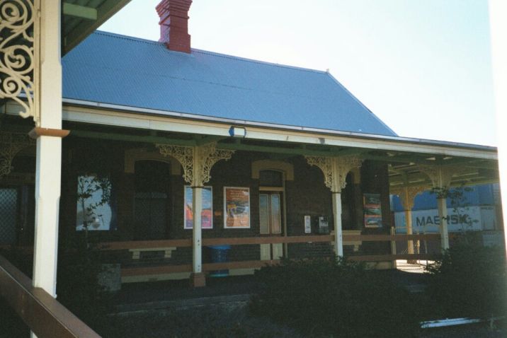 
The well-maintained ticket office.
