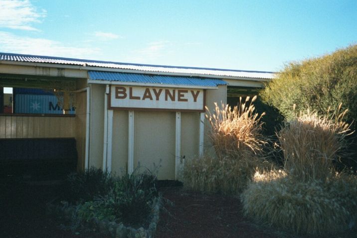 
Blayney still retains its old-style name board.
