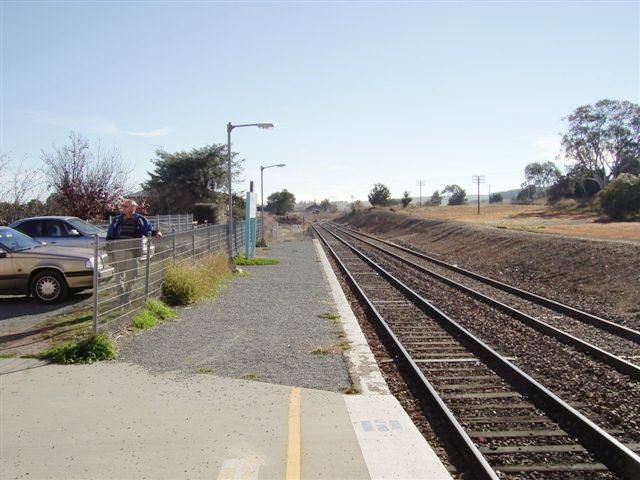 The view looking north beyond the end of the platform.
