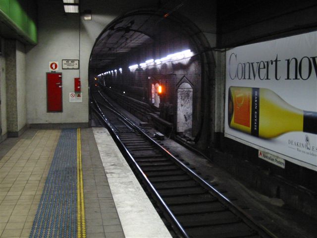
Looking down the tunnel on platform 25.
