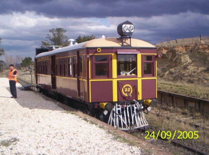 A closer view of CPH22 stopped at Chakola before heading back to Cooma.