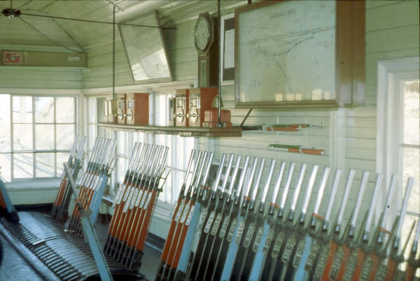 In contrast to later photographs, in this 1980 shot there are a lot of levers that are not spare or unused (painted white).