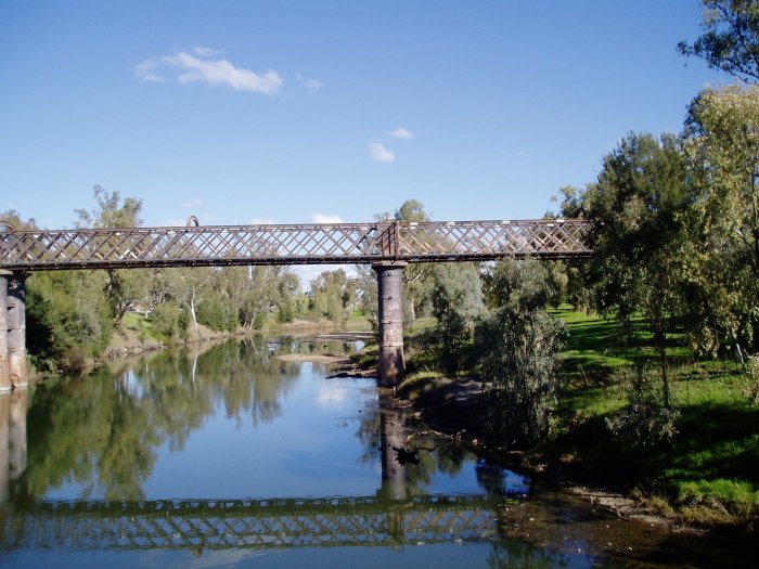 The view looking south towards the Macquarie River bridge.