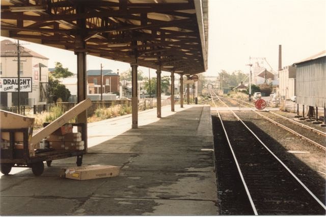 The view looking west towards the end of the platform.