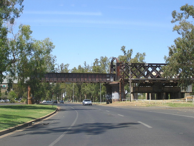 Macquarie River bridge as it passes across Macquarie St, view facing south.