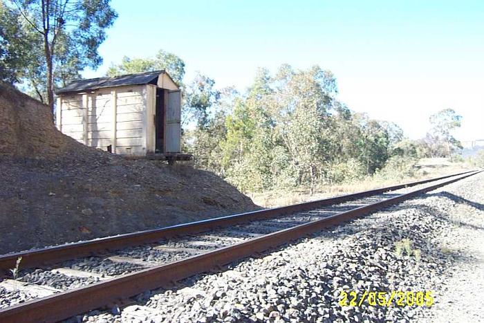 
An old safeworking hut in the vicinity.
