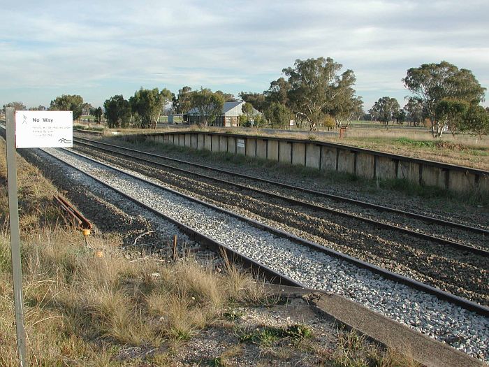 
The loading bank opposite the southern end of the platform.

