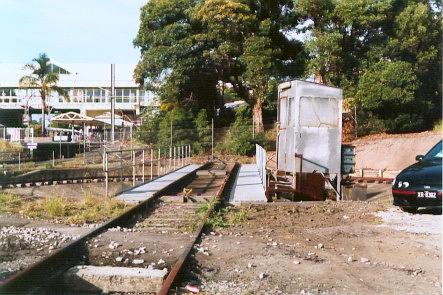 A view of Gosford turntable taken from then rail yard looking south towards
Gosford Station.

