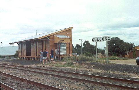 
By 2001, the station has been repaired, a water tank added, and the
building repainted.
