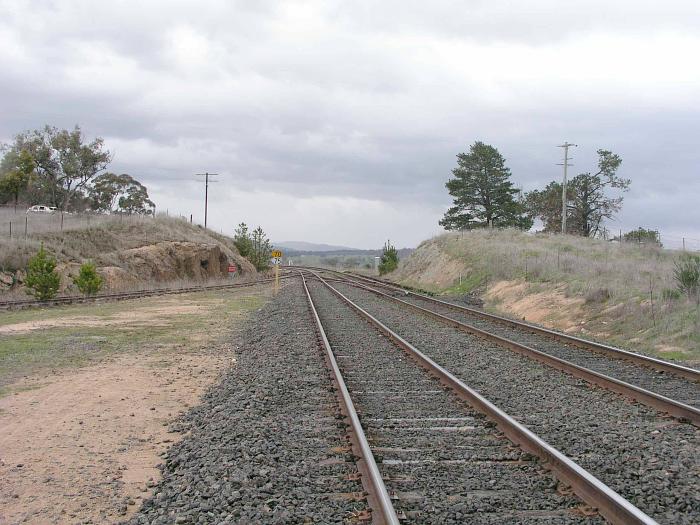 
The view looking back up the line towards Lithgow.  The former platforms were
on either side of the main lines in the foreground.
