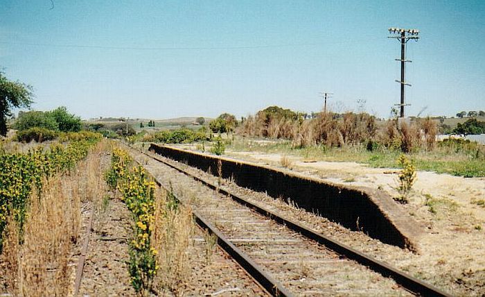 
The main passenger platform, looking south towards Cowra.
