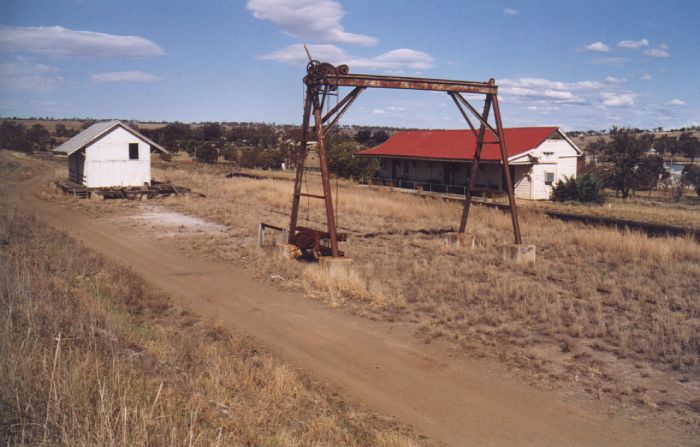 
The view looking at the down-side terminus station at Merriwa.  The goods
shed and gantry crane are still present nearby.
