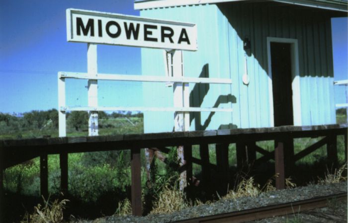 
A shot of the basic platform and shed at Miowera, taken some time in the 
1970s.
