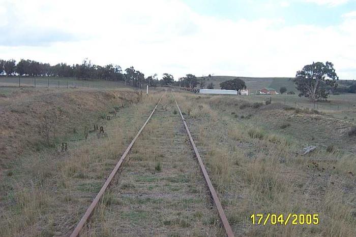 
The view looking back up towards Goulburn.  The small structures
on the left are supports for the points level cables.
