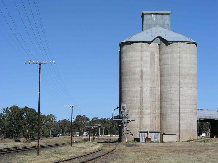 
The old silos adjacent to the western end of the station.
