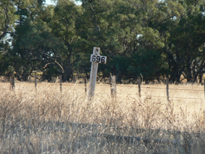 Only the kilometre post is visible near the location.