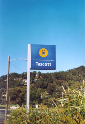 
The station sign in the car park adjacent Glenrock Pde, looking south.
