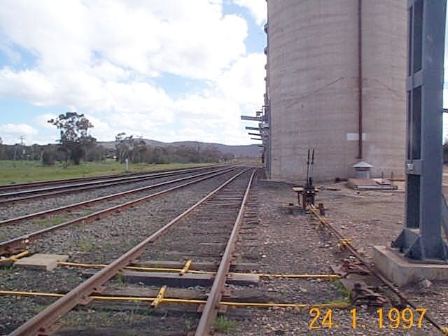 The view looking south along the silo siding.